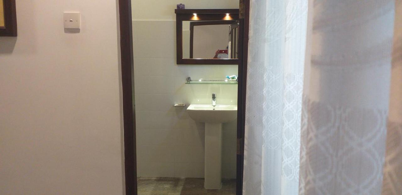 Villa No34 ฮิกคาดูวา ภายนอก รูปภาพ